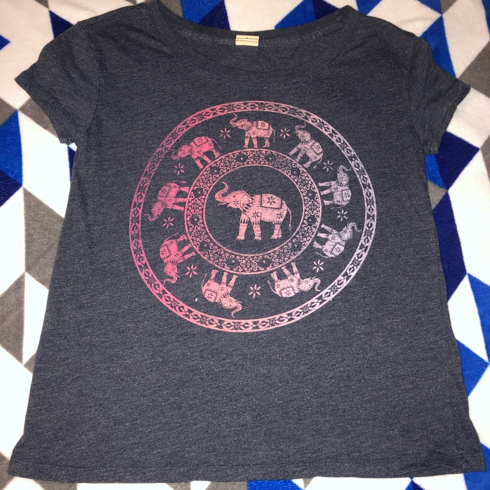 Hollister Elephant T-Shirt